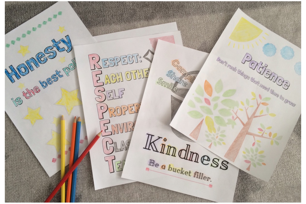 5 adorable coloring pages, each with a different character trait you want your students to have! Your students will love coloring these wonderful pages, while contemplating their meaning. Includes: patience, honestly, kindness, courage and respect.