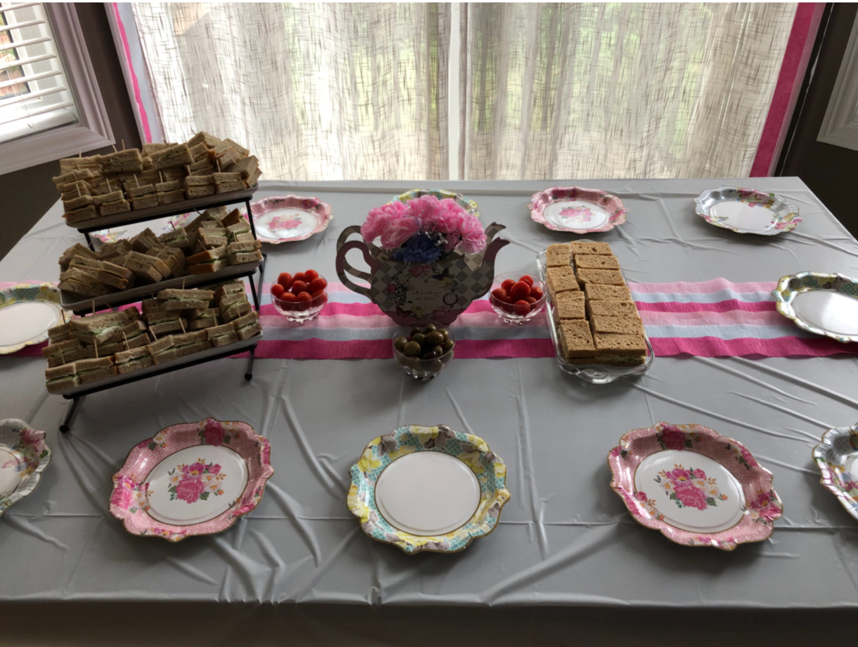 Adorable ideas for the perfect tea party birthday!